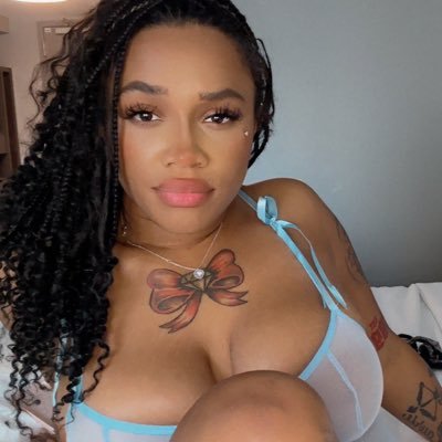 ⚠️ENTER WITH CAUTION ⚠️ as you can see it’s slippery when wet 🤪😎 onlyfans $15 come let me drain you baby 💦🫶🏽🩵