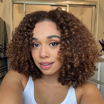 Sandra691392665's profile picture. 