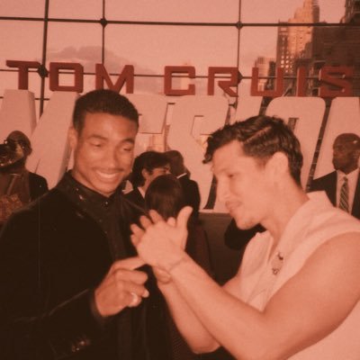 #falconfriday & #goldenwings creator | lover of many things | @somedadthoughts creative team | proshippers, weirdos, etc DNI | priv @peroliekYwolfie