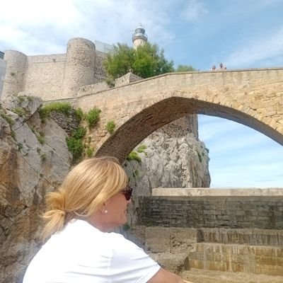 Núnca hubo nada fácil...
Mestra d'Infantil.♥️
Castellera dels Xiquets del Serrallo💙
Navarra, la meva segona terra🔻🔻