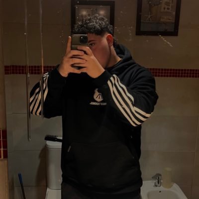 mmatuuu17's profile picture. 