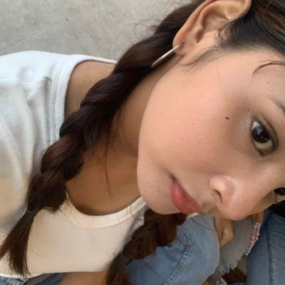 bloomsugarr's profile picture. 