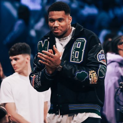 giannis_sznn's profile picture. 18 || Bucks Fan 🦌 || #FearTheDeer || Giannis believer || Kendrick the goat || #WolvesBack (temporarily)