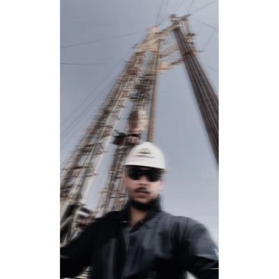 M_Abheeri_7's profile picture. Oil Drilling & Workover Engineer 
                              
    🤍 اللهم صَلِّ و سَلِّم عَلى نَبينا مُحمّدْ 🤍

#HalaMadridYNadaMas 🤍✨