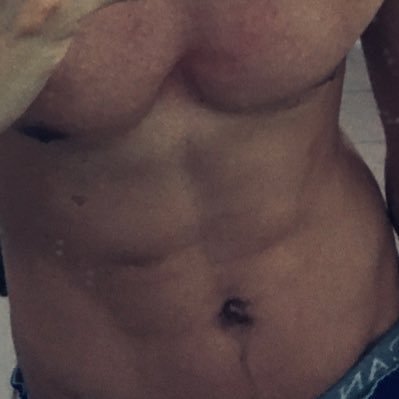 ilin1700's profile picture. 178/65/28 #bdsm #調教#nipple fun #控煙 煙奴。奶頭敏感。帳號被盜重新開始😮‍💨 私訊我