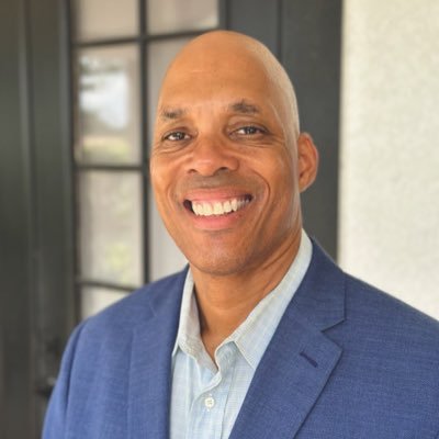 Colonel, State Air Surgeon, VA doctor, husband, and proud father of three. Democrat running to flip FL-15 in Congress. Reporting for duty.