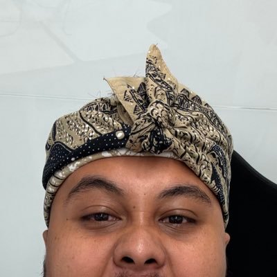 frzabd's profile picture. “Observer”