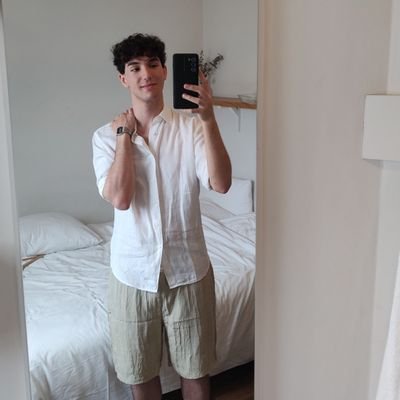 NMenista's profile picture. 