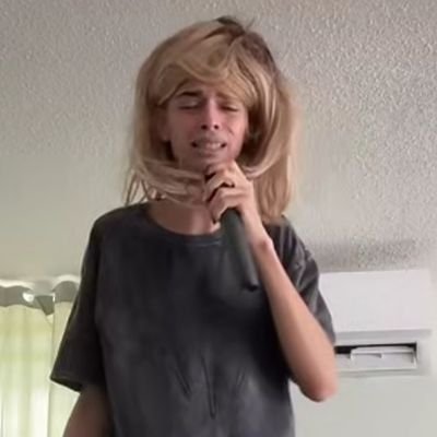 @alondrisaa
LAS YEGUAS • TETAPEPOUNA 🇩🇴
Pastelera27 la' AK son 7 te hacemo' un boquete • amo a la bugarrona de Twitch