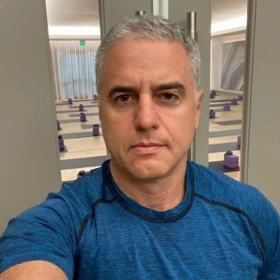 asfjbhaisf's profile picture. I’m Leo Melville, a finance professional skilled in market analysis and investment strategies, focused on driving strong portfolio results.