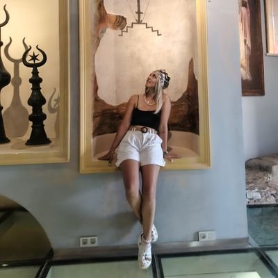 beruhigend2's profile picture. Bayan Yanak 🙊
Deutschlehrerin 🇩🇪