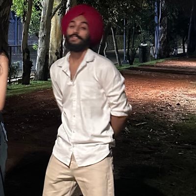 AseesRissam_'s profile picture. aapka kya hoga janaab-e-aali