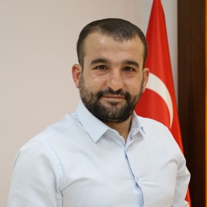 İz Bırakanlar Cemiyeti Başkanı -
Gazeteci - Yazar 🇹🇷 🇹🇷 🇹🇷