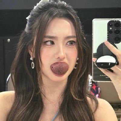 sangchan2703255's profile picture. 