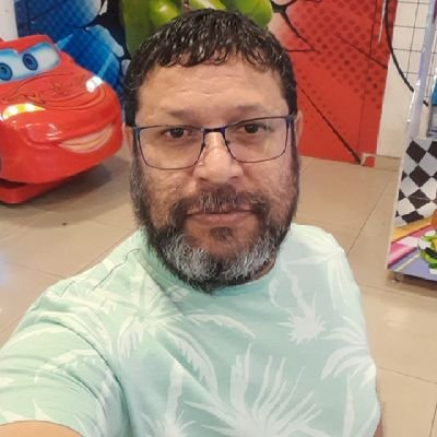 Aquí maduro versátil de 46 año. En relación abierta.