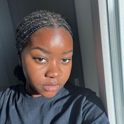 @_abena_claudia