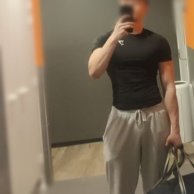 iryyk's profile picture. #JustFlex