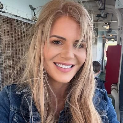 Anna_lewis2233's profile picture. 👩‍👧‍👦 Proud mom | 💼 Coach & Bookeeper | Helping others grow while raising my own little legends.