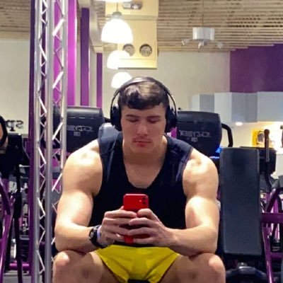chest connoisseur