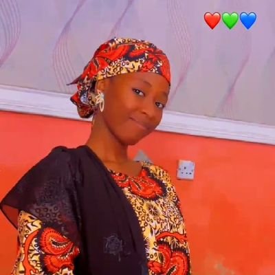 ✨ Allah first ❤️Simple life😍lifeless without book 😍decent lady💞BUKite ✨ Chemcraze