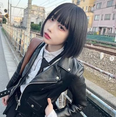 こんにちは、私の美しくてハンサムなファンの皆さん、お元気ですか?😘皆さんに私を受け入れていただき、そのご褒美をいただけたらとても嬉しいです、皆さんありがとう、愛しています ♥️😘