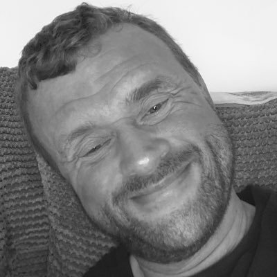 torik00's profile picture. 