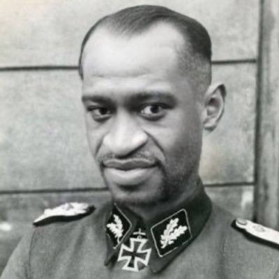 Diehard fan of an Austrian painter and proud supporter of the CCP🇨🇳 I hate 🧑🏿‍🌾 and 🧃 Financial expert and stock market specialist 📈