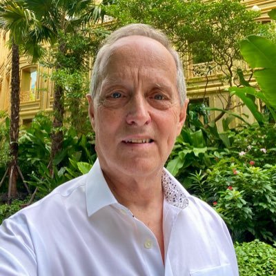 Former NYC Fireman; Yoga Teacher; Published Freelance Writer; Photographer; Retired in Bangkok