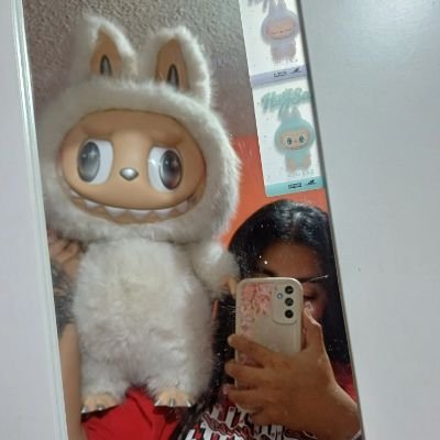 _perlapink's profile picture. Porque si la luna cambia, yo puedo cambiar junto con ella 🦋
Coleccionista ✨️