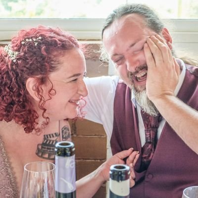 adicta a GH, lectora empedernida, seriofila, cinèfila y amante de la cultura , apasionada del true crímenes y sobre todo feminista.