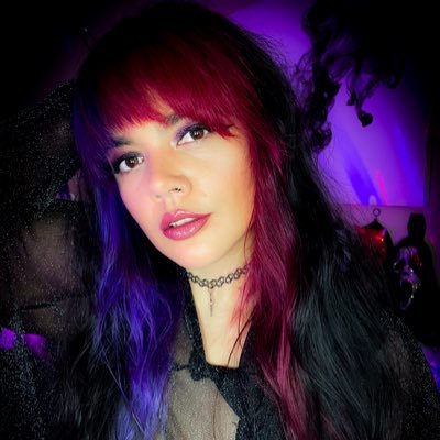 #Indigenous @Twitch & @YouTube Partner, Voice Actor, & #horror creator • @NghtMareNetWrk @IndigiHorror @GamingisRez • #Phasmophobia 👻💌theshanaleigh@gmail.com