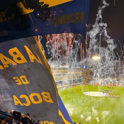 Si me andan buscando, estoy en la tribuna. Boca, siempre Boca.