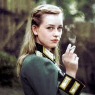 sistemacriminal's profile picture. Para saber quién gobierna sobre ti, simplemente descubre a quién no puedes criticar. -Voltaire