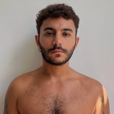 fico ansioso com muitos lançamentos musicais ao mesmo tempo https://t.co/qAMGUGYTcj