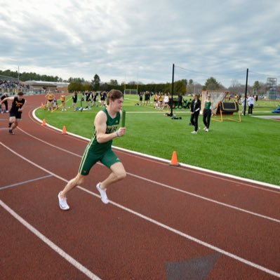 Traverse City West ‘28 Varsity T&F|#3 in 15U AAU|3x national qualifier |60:7.48|200:24.1 HT|3.84 gpa Email:gellesisaac7@gmail.com 231-649-1011