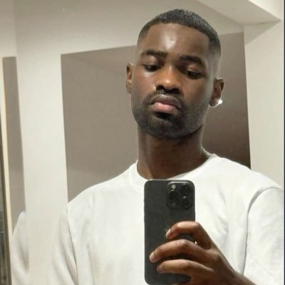 crxzyjake's profile picture. just one guy tweeting