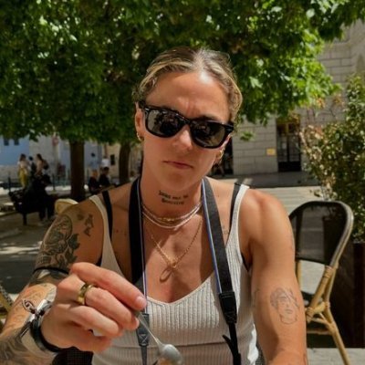 @fcbfemeni — mapi and claudia pina enjoyer. i hope cata coll never changes. SYDNEY GOLDEN GIRL WHEN.