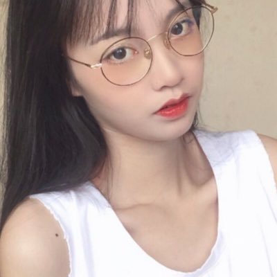 V8x92ZFe2kp9t92's profile picture. 