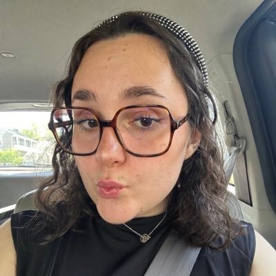 manou, votez 4 Profile