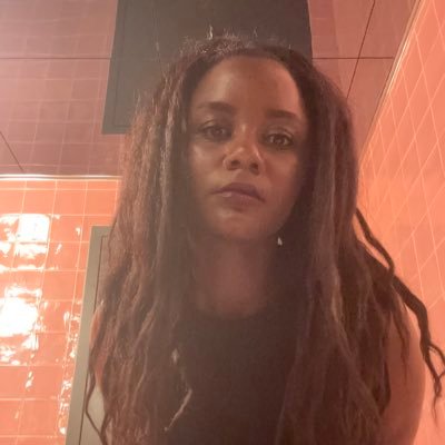 yourrlocalvirgo's profile picture. Ya fav virgo.