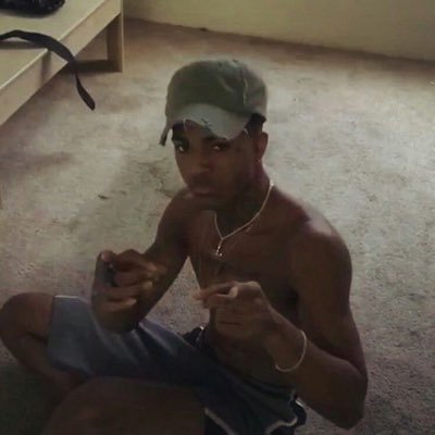 elhombrecepitax's profile picture. 