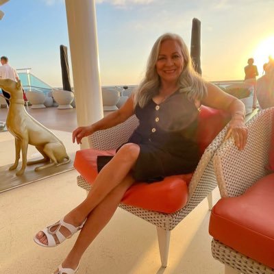 🇺🇸 🇨🇦 🇬🇹 🗳 Politics for fun 🤑Fundraising 🤨Campaign Strategy 🥳Event Management 🤗PR 🎨Art & Graphics 🙏Thankful to God ⛳️Golf