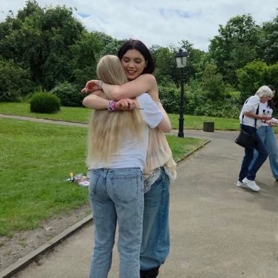 izzy is living her teenage dream๐ Profile