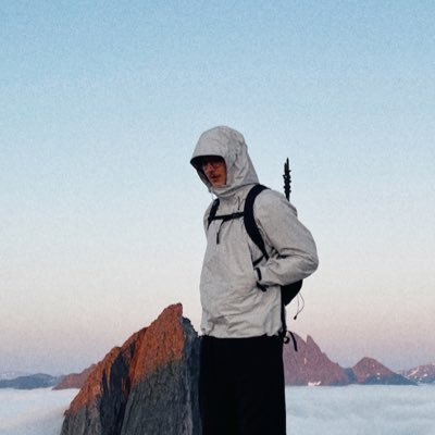 ogdakke's profile picture. 500x react engineer, working on fintech during the day, on https://t.co/vutFqeKOjL in the evenings