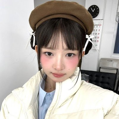 Lalisa_Monabal7's profile picture. 