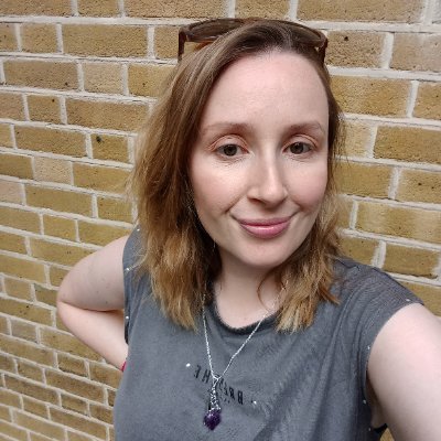 Writer & academic | Senior Lecturer in Media & Comms @AngliaRuskin | 💀⭐ #GothicCelebrity | pop culture | horror | feminism | bimbo-ologist 💅 | she/her