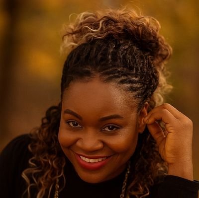 Victoriausip's profile picture. I am enough