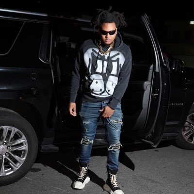 All Glory Be To God #LongLiveMySouljas Time flyin I'm flyin wit it ✈️ #Blessed #M4™ IG: @solomargiela