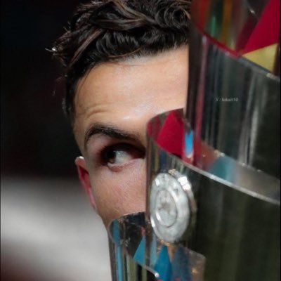 ayman75519's profile picture. 