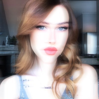 DimitraNousi_'s profile picture. 🖤Loving deeply, living simply. True peace is being beside the one you love. 🖤